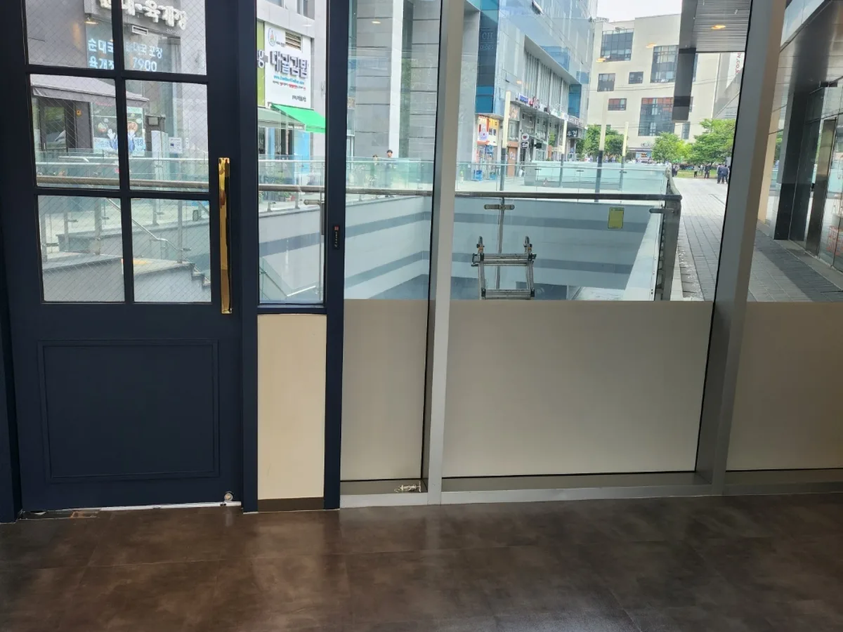 안동시 상아동 점포 카운터 검사실 위생청소 사례 - 행진크린