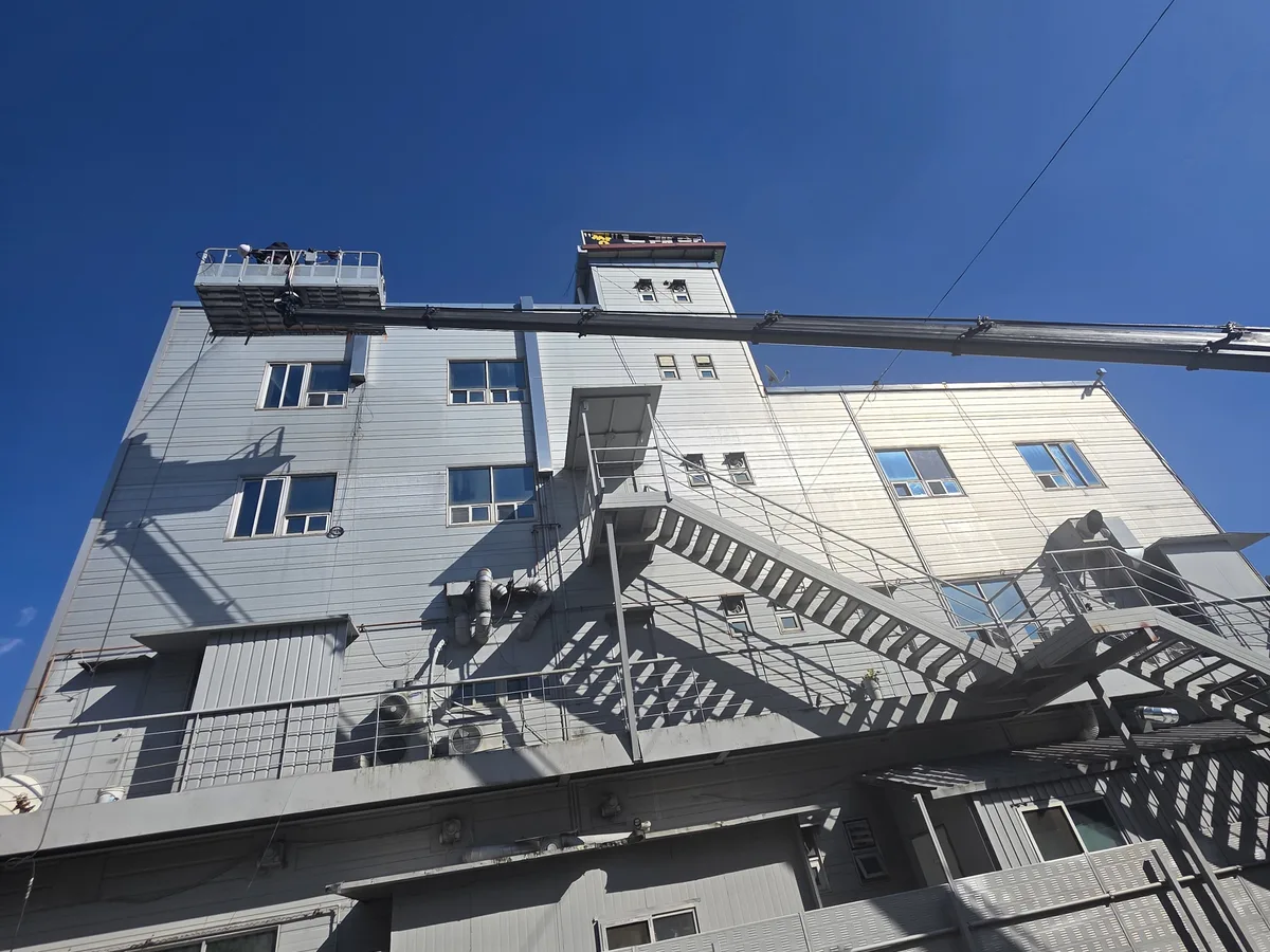 예천군 호명읍 건물 화장실 세면대 살균 위생청소 사례 - 행진크린